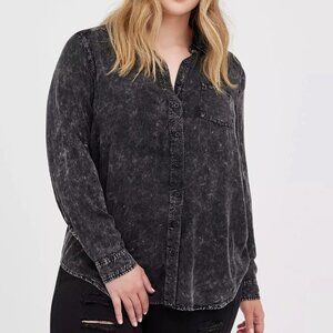 Womans Lizzie Rayon Twill Torrid Button-Up long sleeve Shirt Size 5 Gray